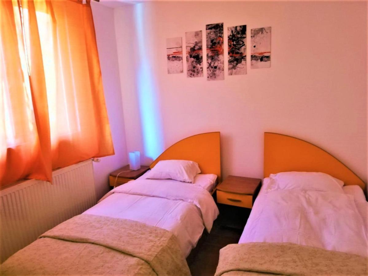 Hotel Dolce Far Niente Braşov Exteriör bild
